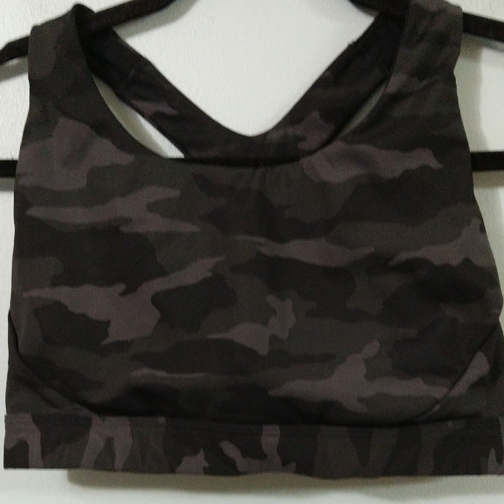 Athleta Camo Pull Over Lined Sports Bra Size S #1243 - Picture 2 of 8